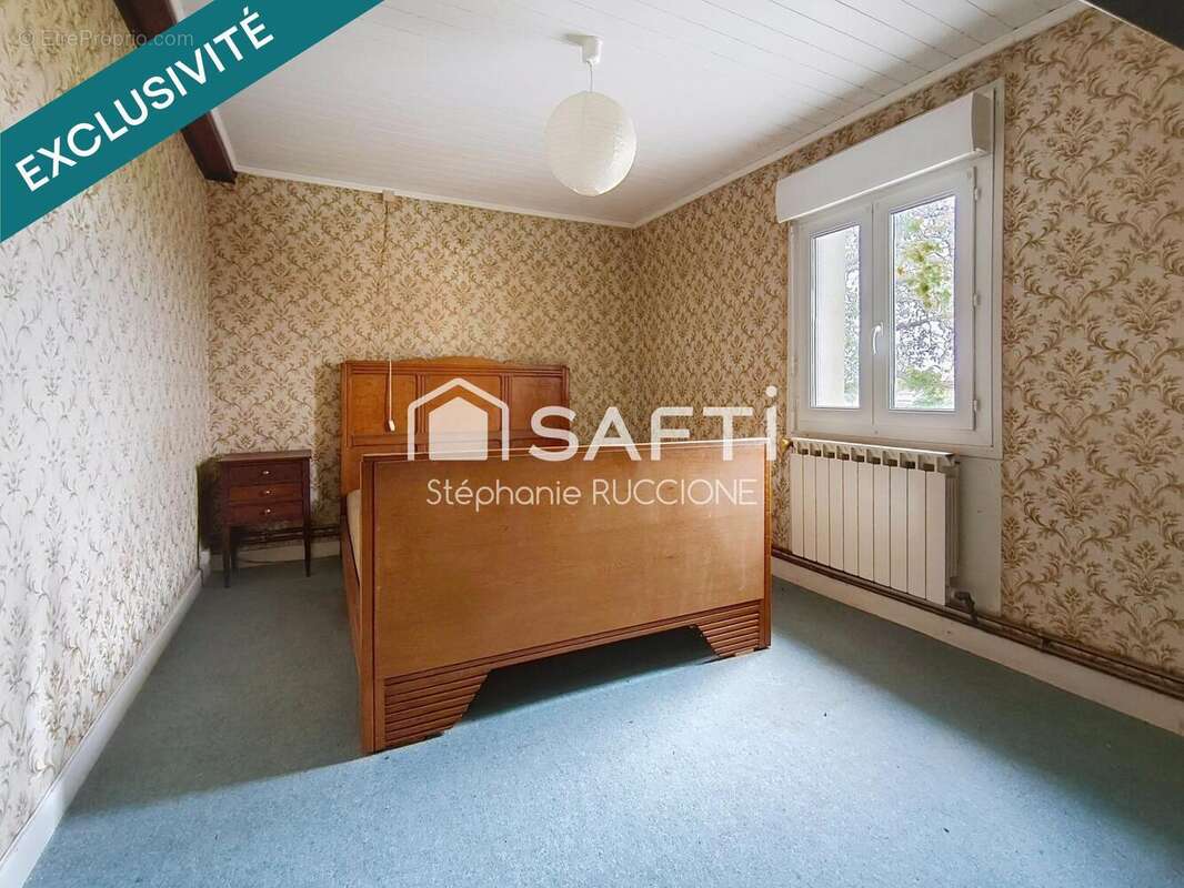 Photo 6 - Commerce à SAINT-SIMEON-DE-BRESSIEUX