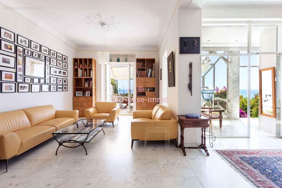 Maison 260 m² à Cap-D'ail  - photo 5