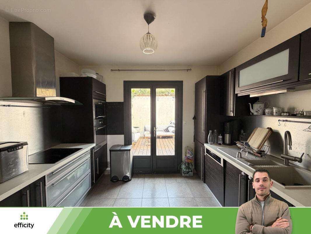 Maison 169 m² à Migne-Auxances  - photo 6