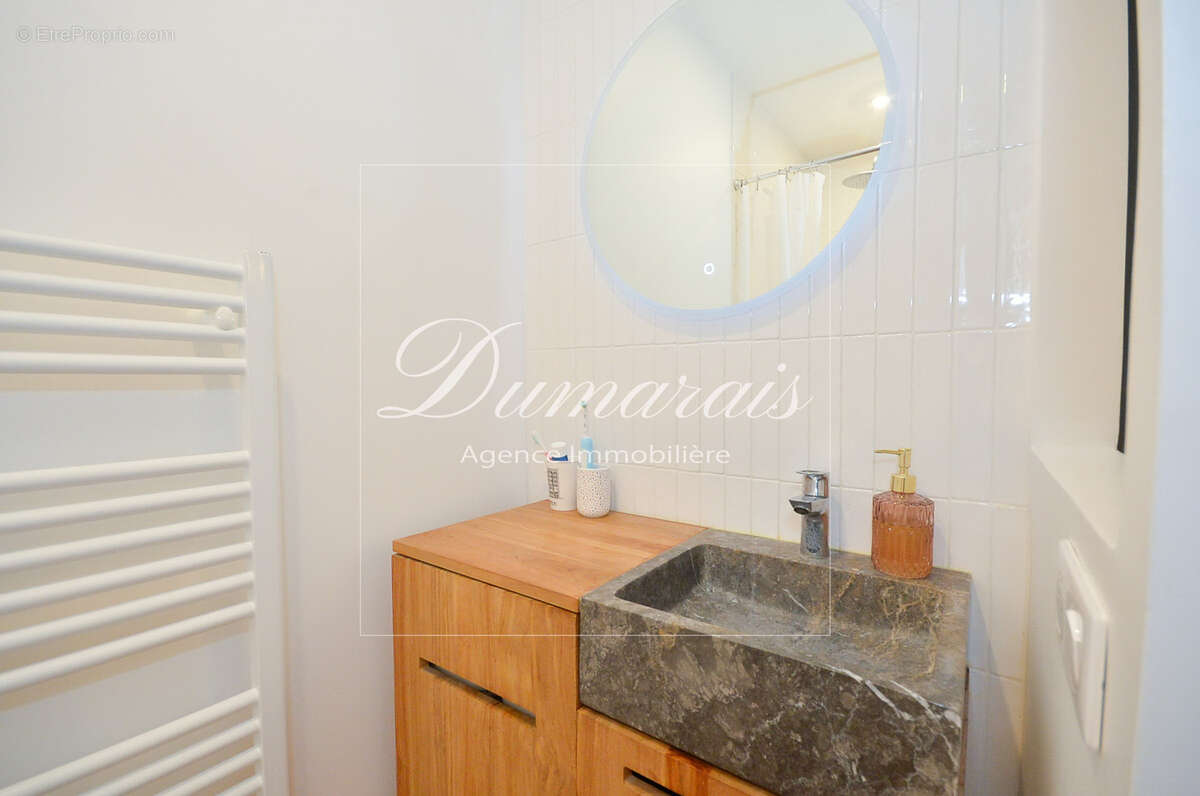 Appartement à PARIS-4E