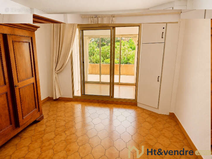 Appartement à HYERES