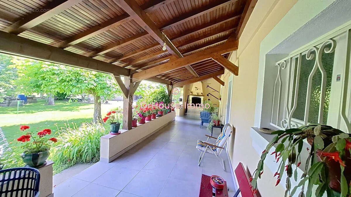 Maison à FOURQUES-SUR-GARONNE