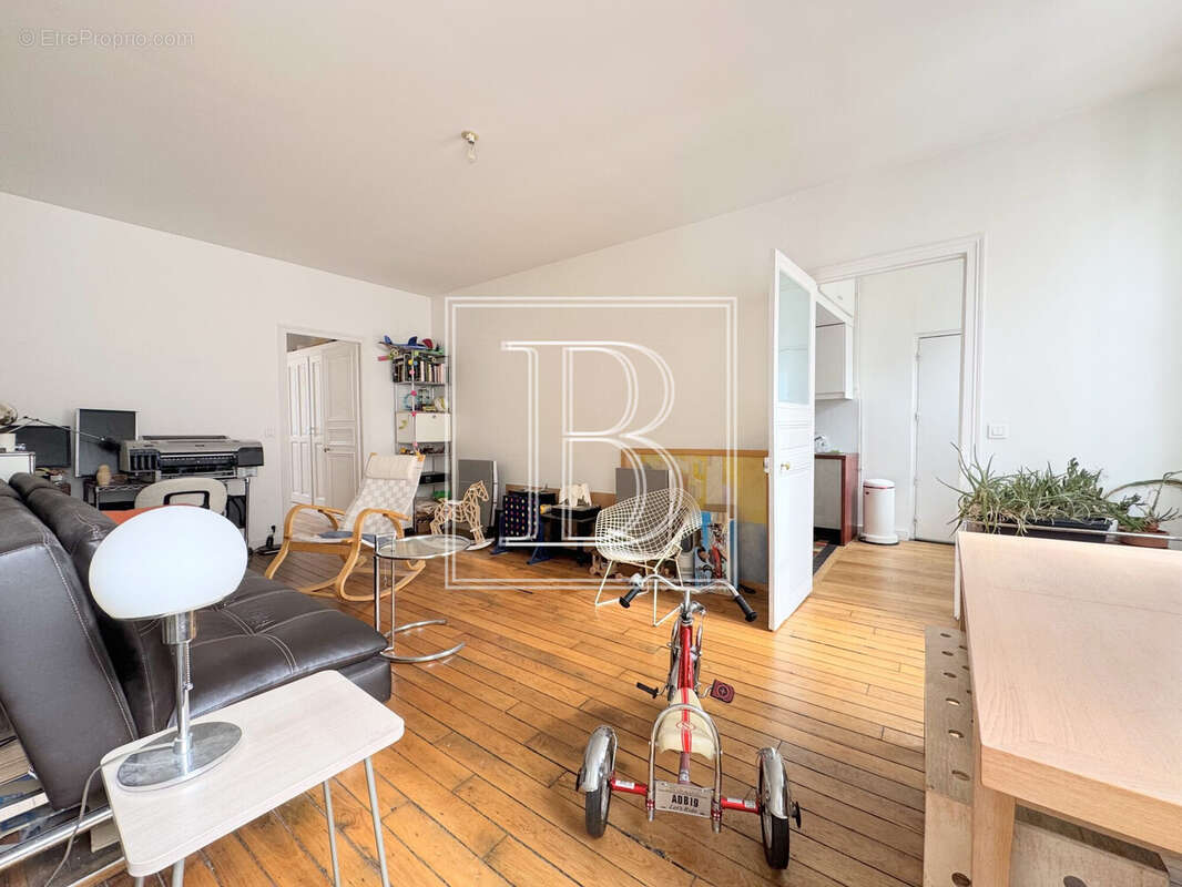 Appartement à PARIS-4E