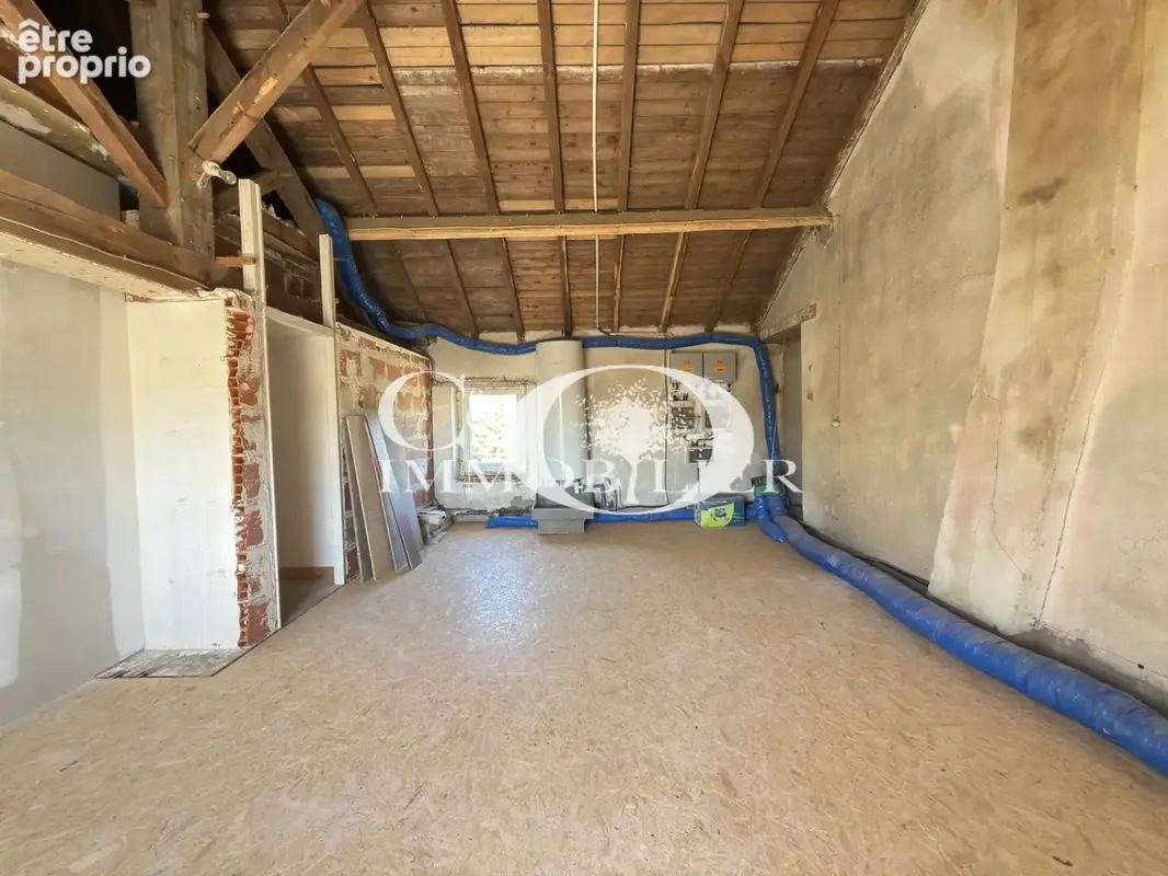 Ensemble immobilier   Ancien corps de ferme   Plus de 7 hectares - photo 11
