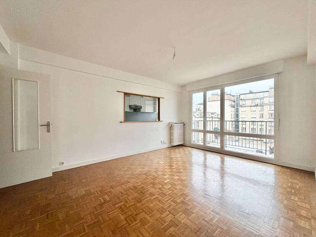Appartement à FONTENAY-SOUS-BOIS