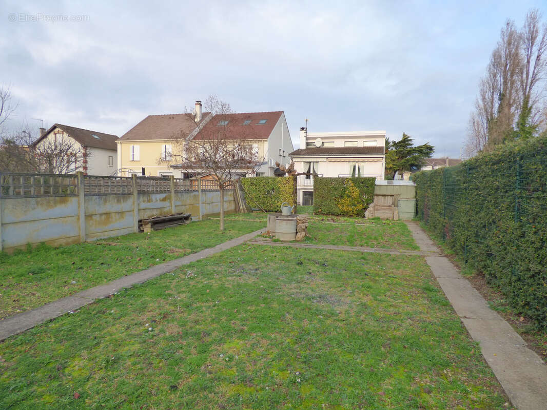 Maison à CARRIERES-SUR-SEINE