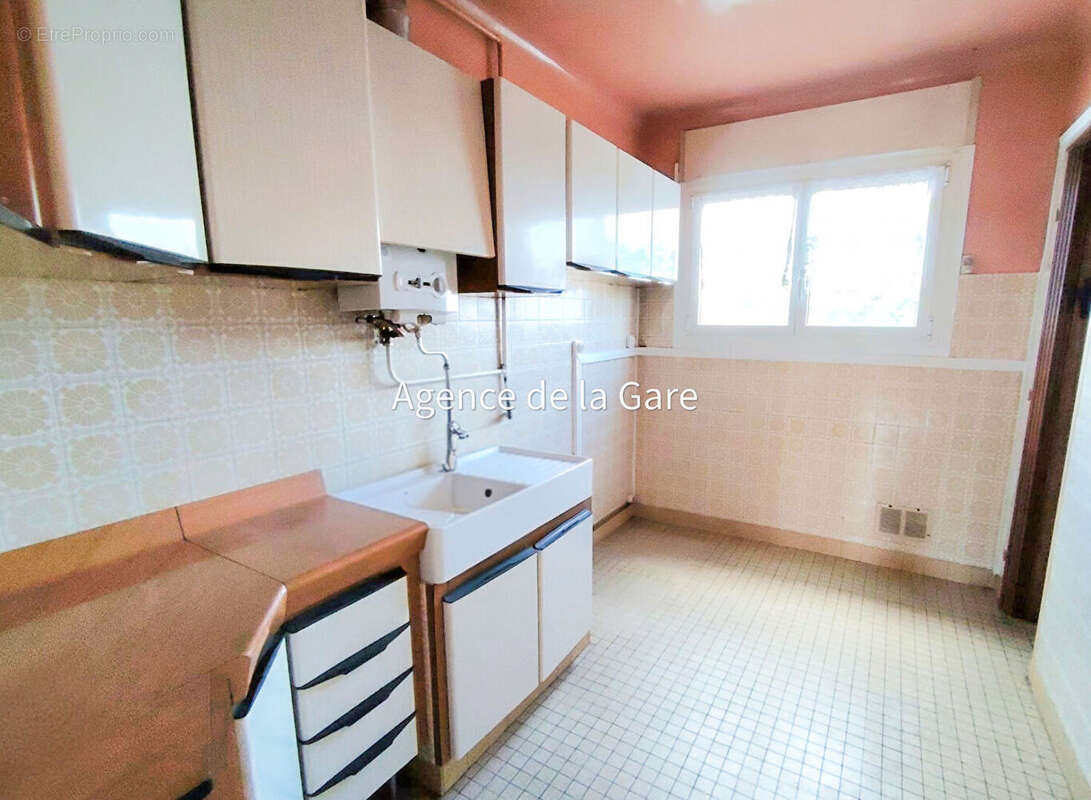 Appartement à HOUILLES