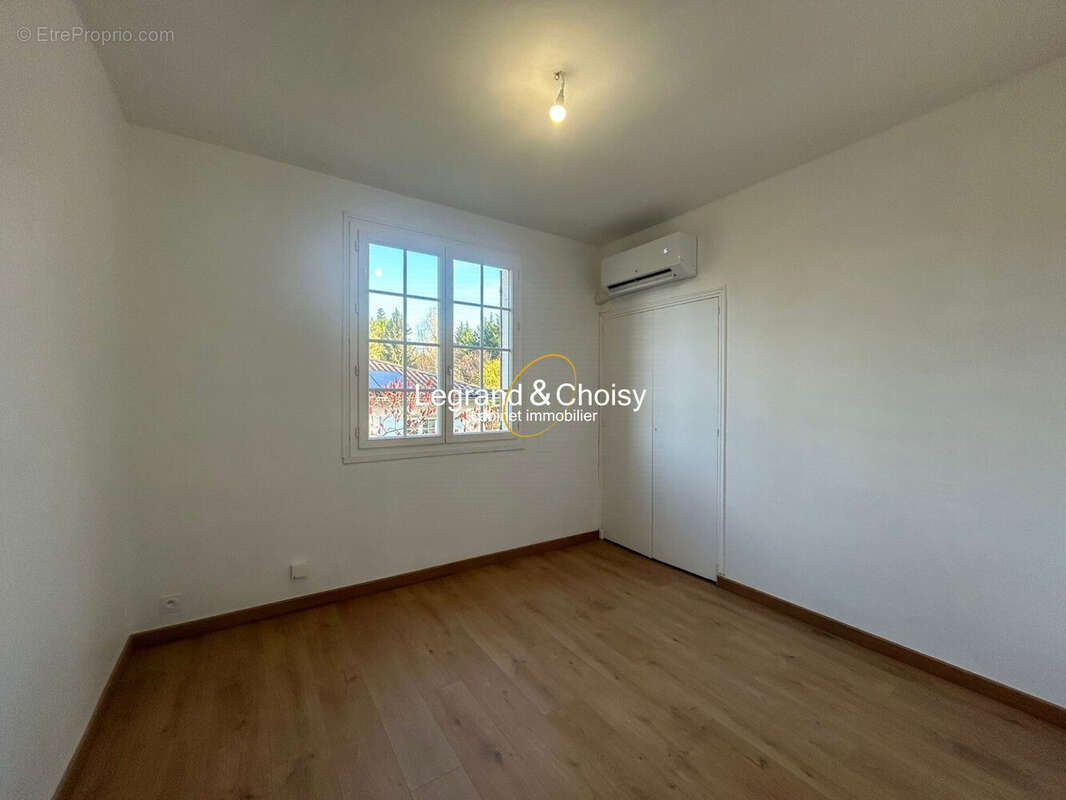 chambre 2 RDC - Maison à FOULAYRONNES