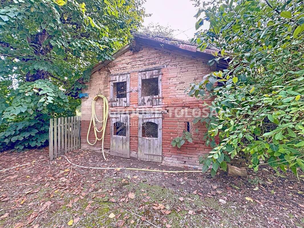 Maison 250 m² à Bessieres  - photo 9