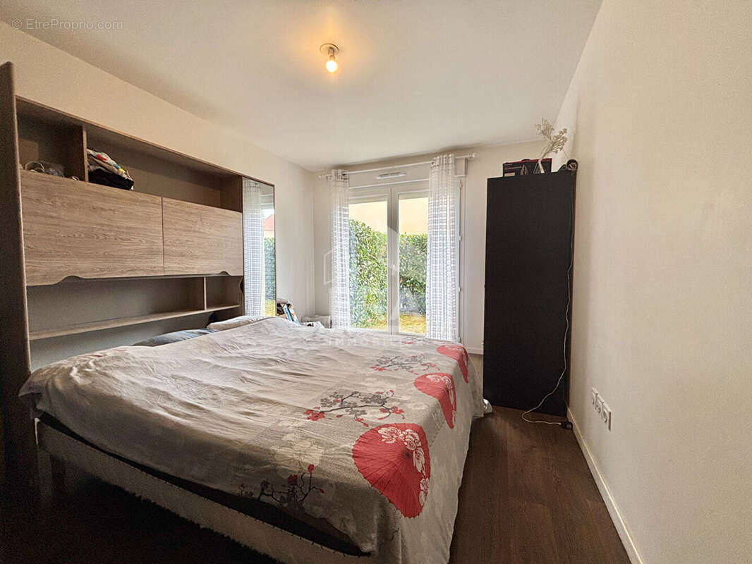 Appartement à FONTENAY-LE-VICOMTE