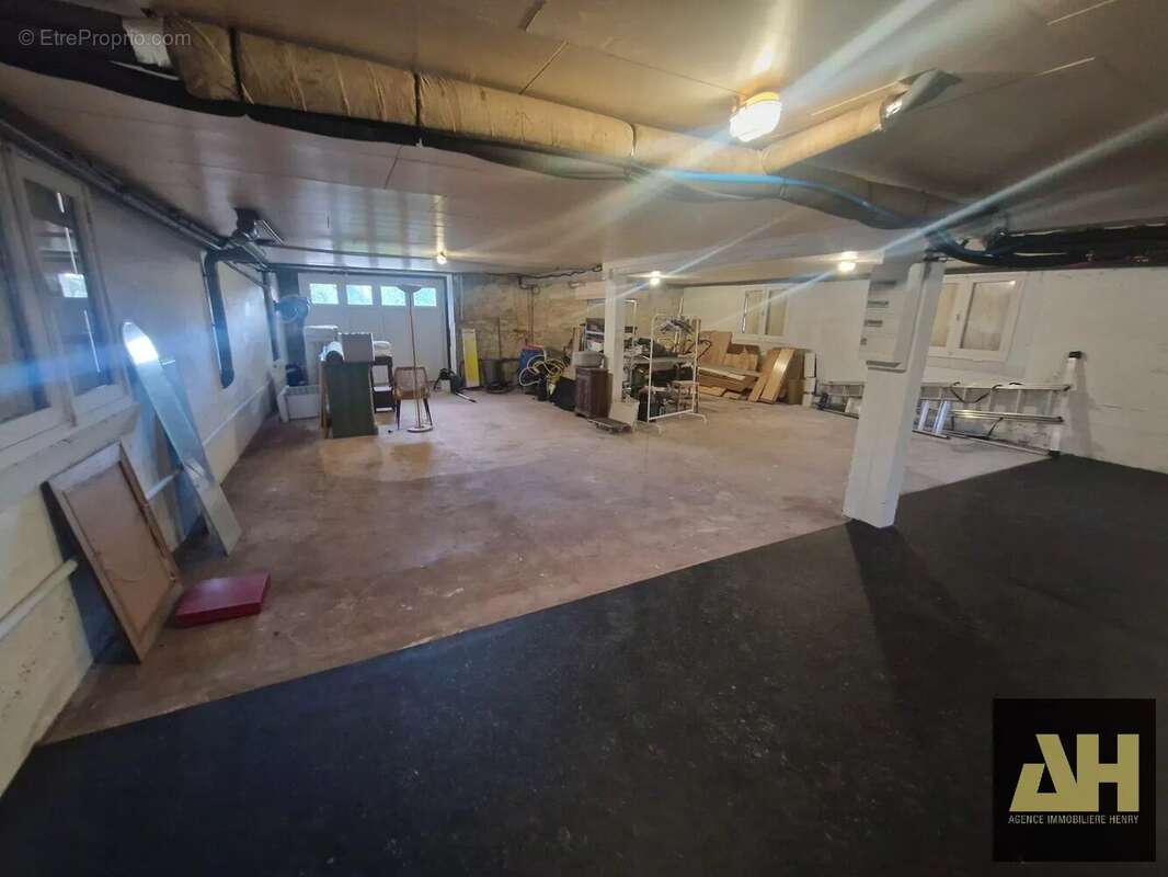 Maison à LE RELECQ-KERHUON