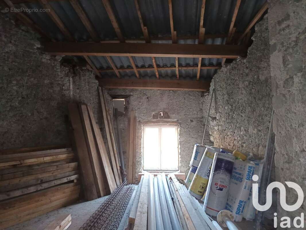 Photo 3 - Maison à PUY-SAINT-MARTIN