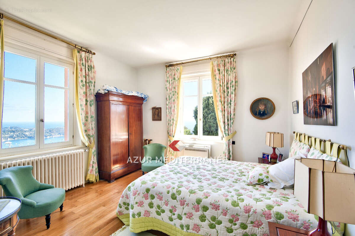 Maison 6 pièces 240 m² à vendre à Villefranche-Sur-Mer (06230) - photo 9