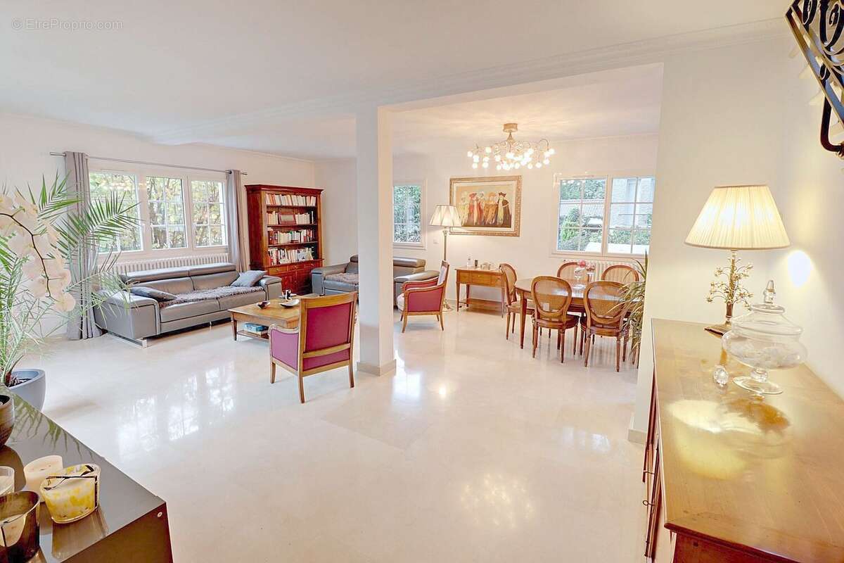 Maison à VELIZY-VILLACOUBLAY