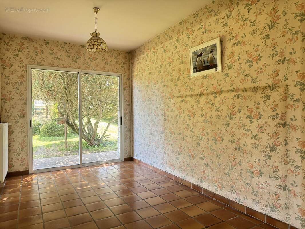 Maison à COZES