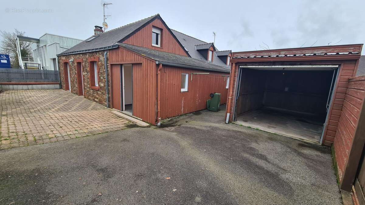 Maison à SAFFRE
