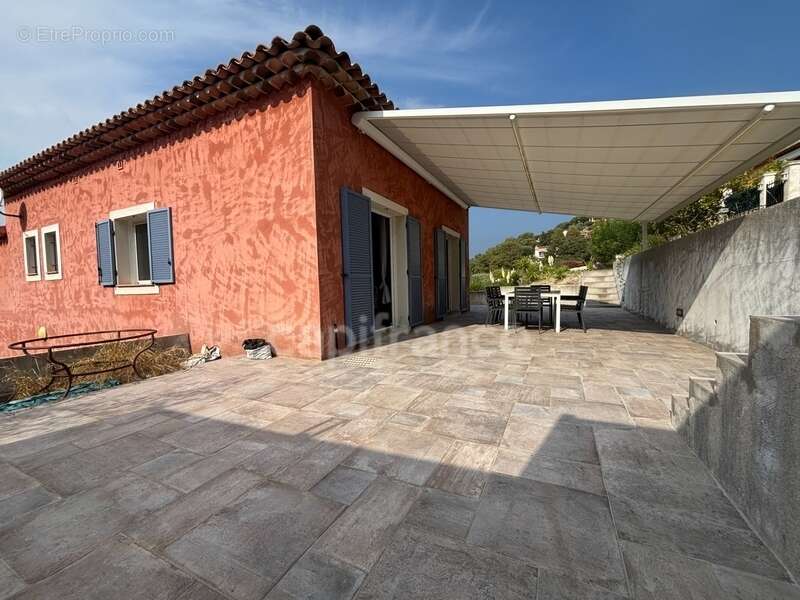 Maison à CAGNES-SUR-MER