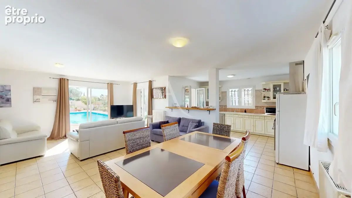 La palme - 4 chambres - parc 1 510 m² - piscine - 103 m² d'annexes - photo 2