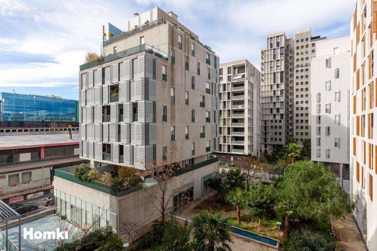 Appartement à MARSEILLE-2E