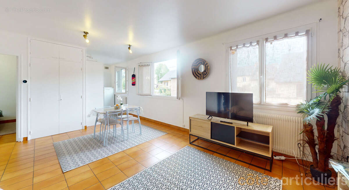 Immeuble en monopropriété à Cardaillac - photo 3