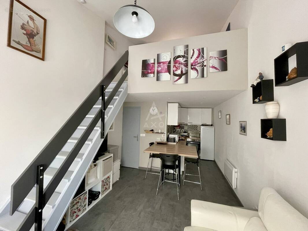 Appartement à BORMES-LES-MIMOSAS