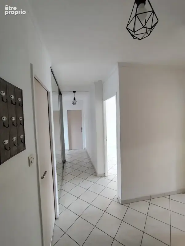 Appartement au calme et très lumineux, garage et cave - photo 7