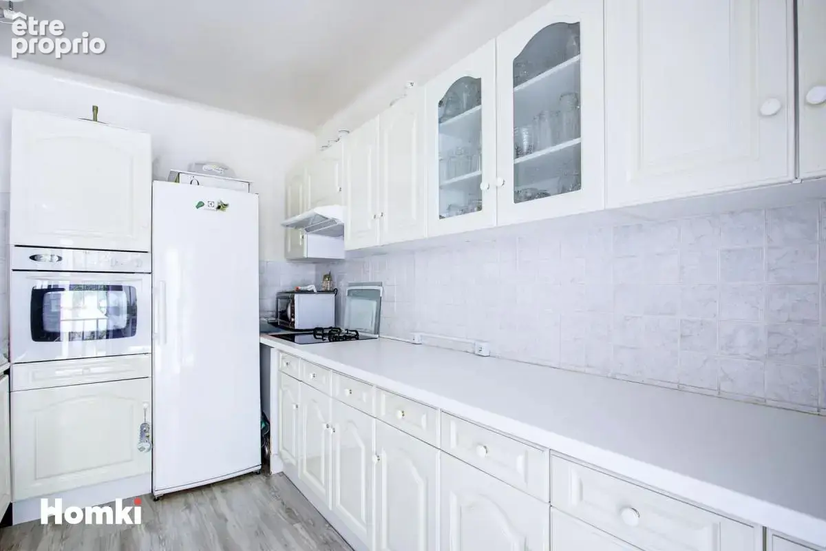 Maison Familiale T7 de 180 m² à Perpignan 66000 - photo 9