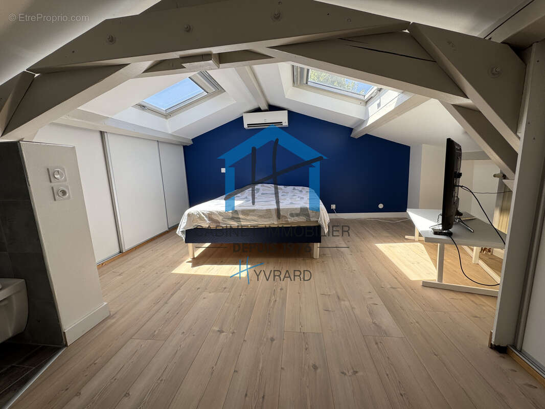 Maison familiale de 192 m2 au sol (155 m2 habitables) avec terrain de 1499 m2 - photo 6