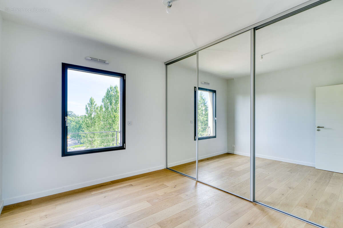 Écully   Appartement T4 en attique avec terrasse de 172 m2 - photo 16