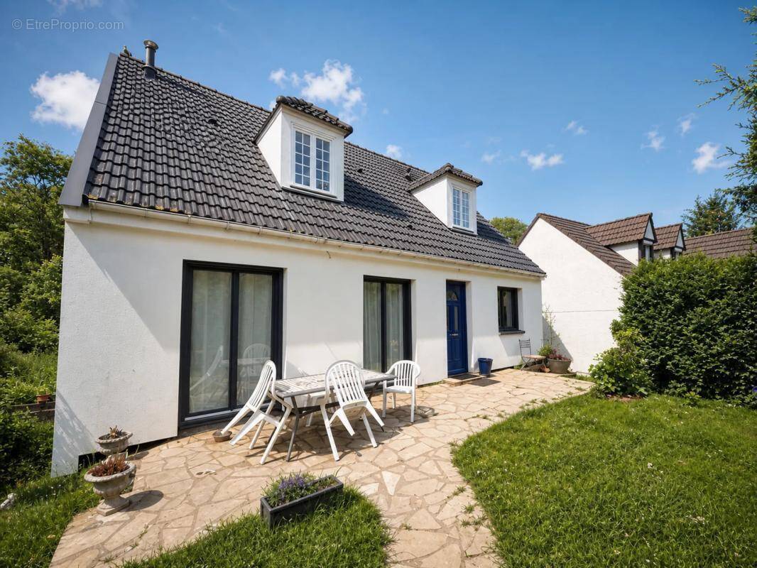 Maison à CHARTAINVILLIERS
