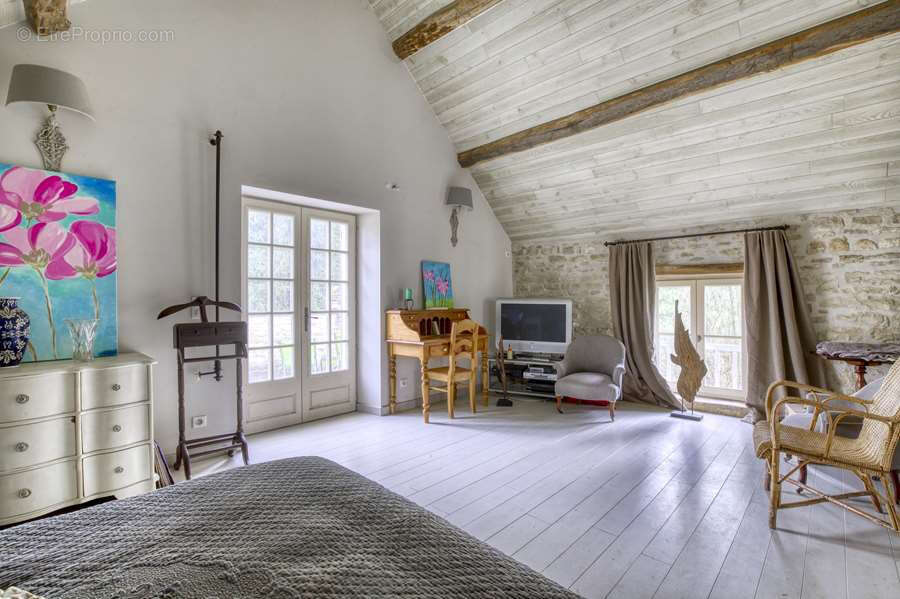 Maison à ENTRAINS-SUR-NOHAIN