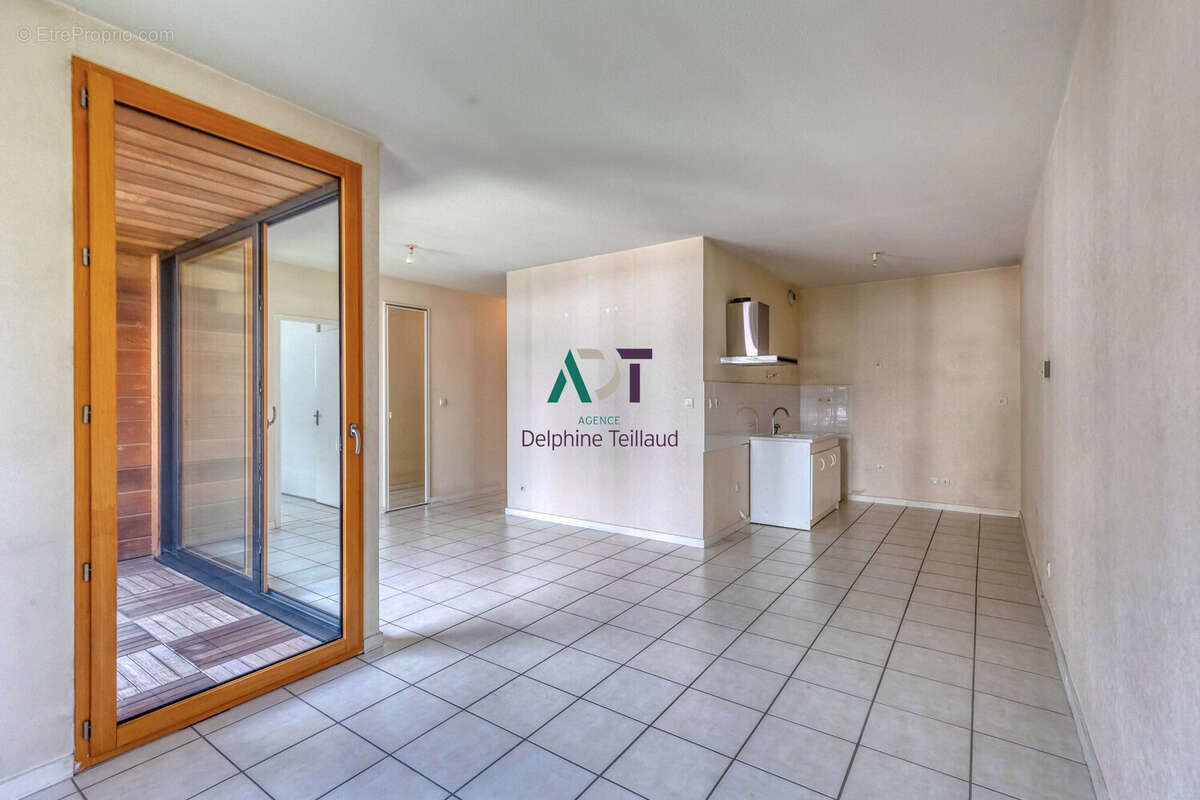 Appartement à MEYLAN