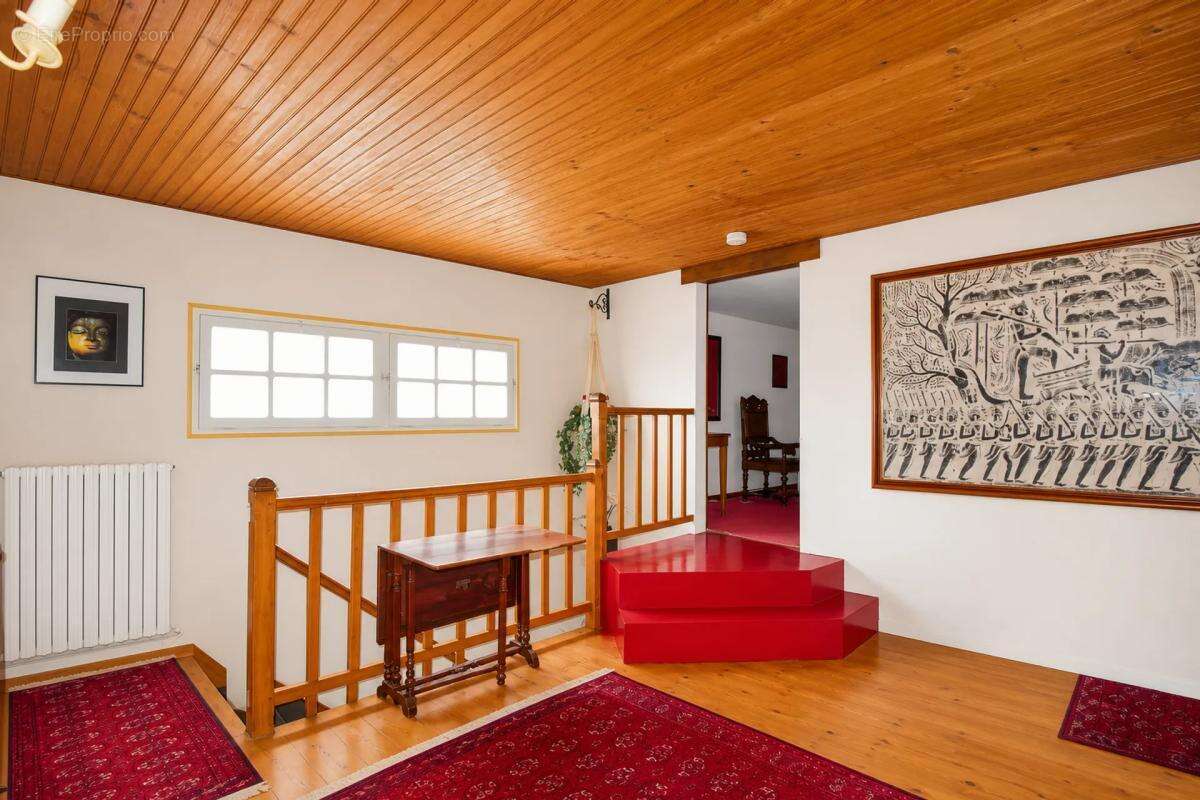 Maison familiale de 319 m² à Saintigny, 10 pièces - photo 13