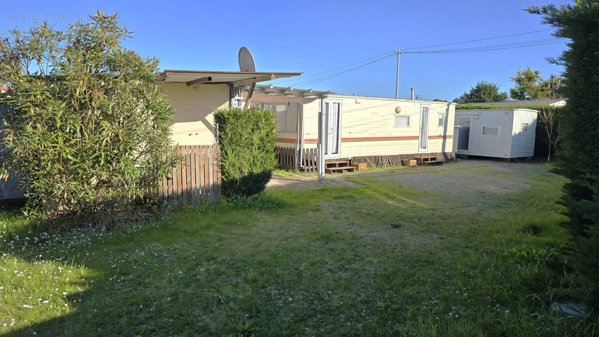 Terrain à SAINT-GEORGES-D'OLERON