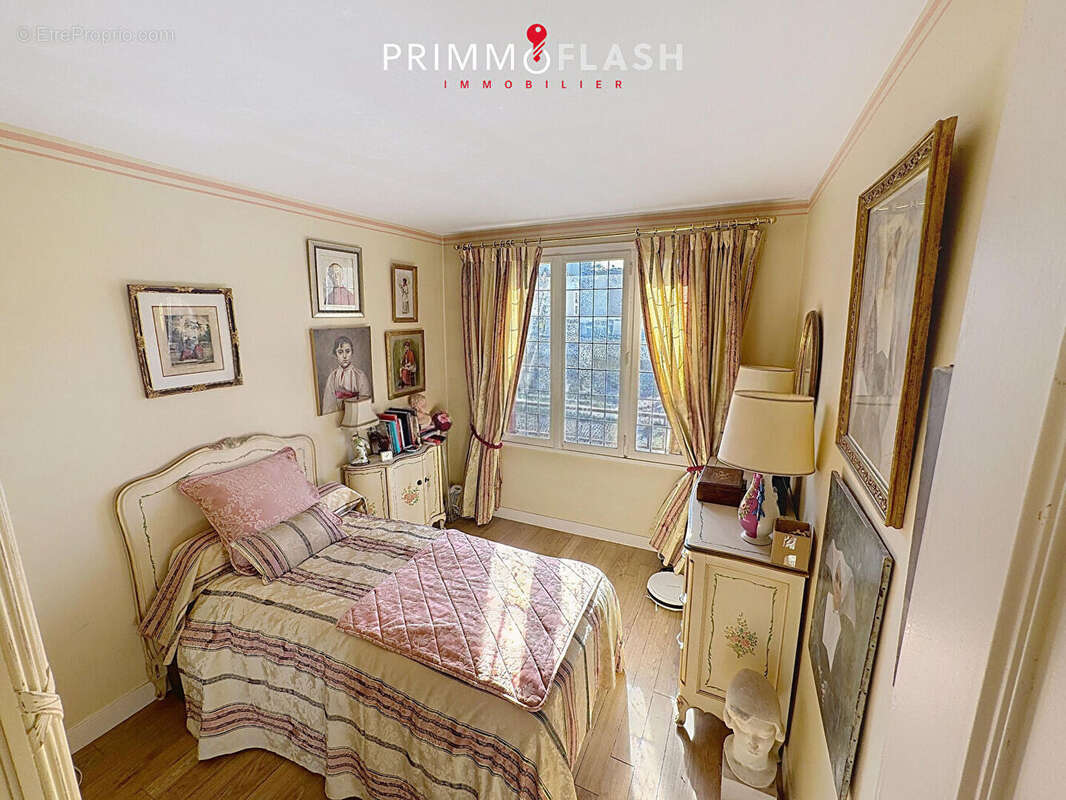 Appartement à AUBERVILLIERS