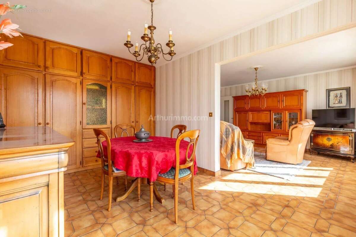 Appartement à THORIGNY-SUR-MARNE