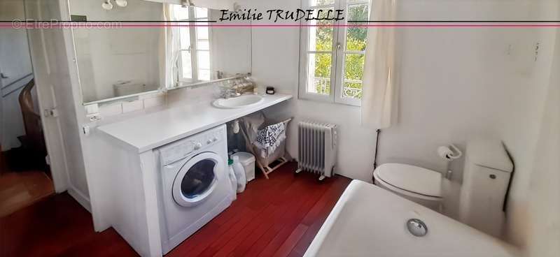 Maison à LA CHARTRE-SUR-LE-LOIR