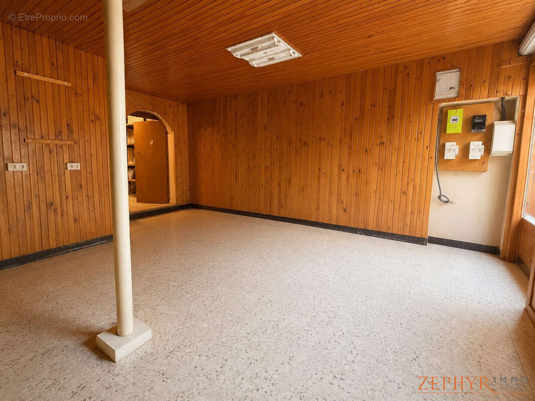 Appartement à L'ARBRESLE