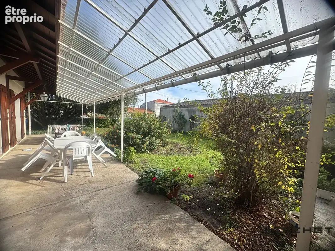Talence ? Secteur Pacaris  Appartement en rez-de-chaussée avec  jardin et 2 places de parking - photo 7