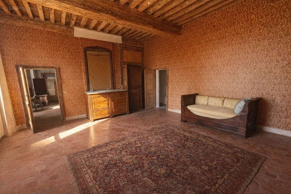 Maison à LA ROCHE-EN-BRENIL