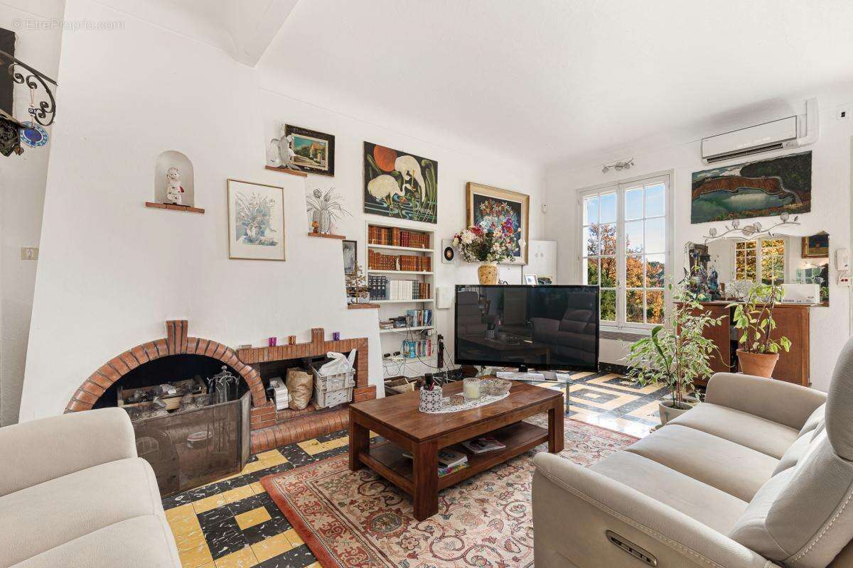 Maison à PEYMEINADE