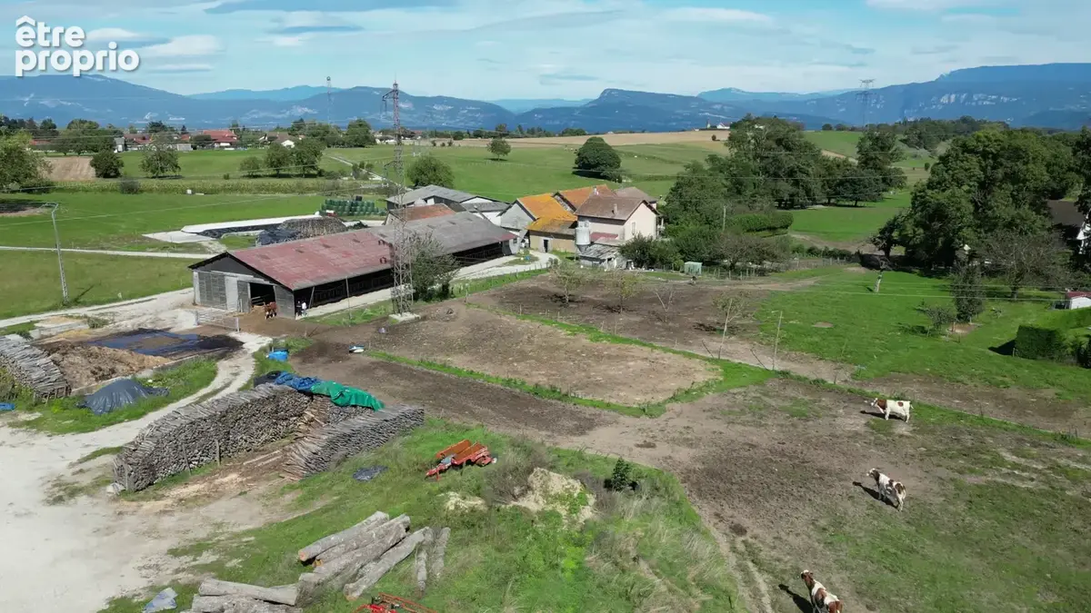 Batiments agricoles avec terrain - photo 2