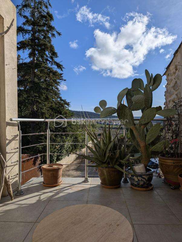 Maison à MONTPEYROUX