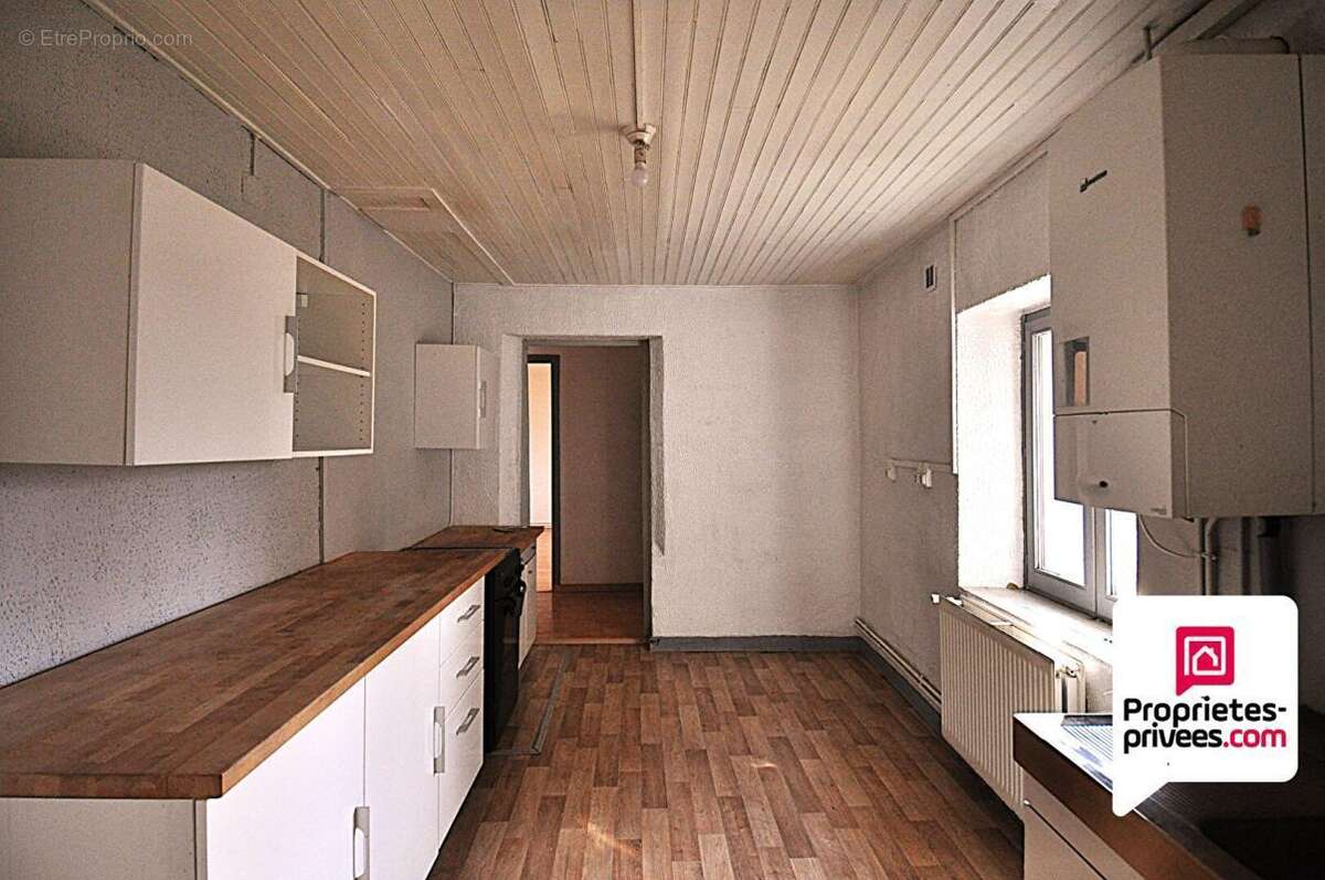 Maison à THULAY