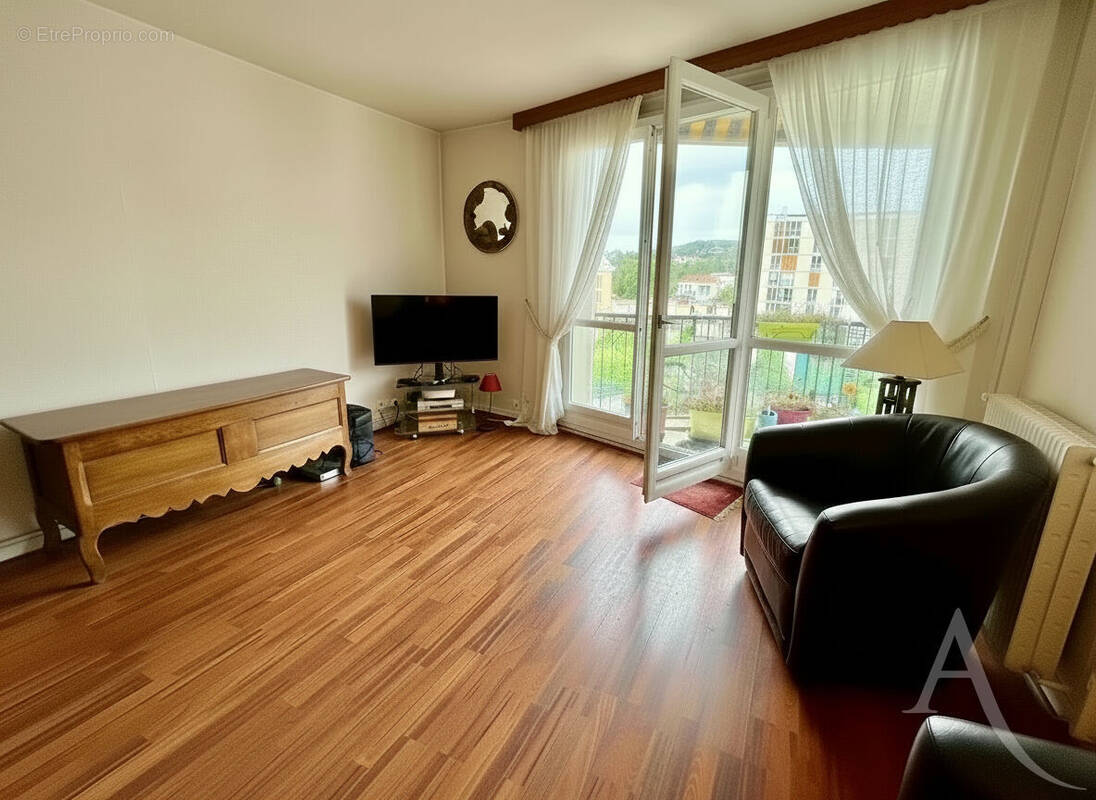 Appartement à CHAVILLE