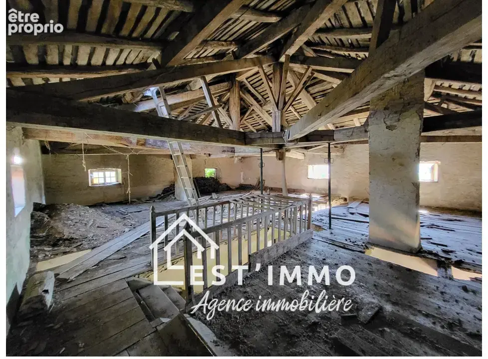 Maison à rénover sur beau terrain - photo 12