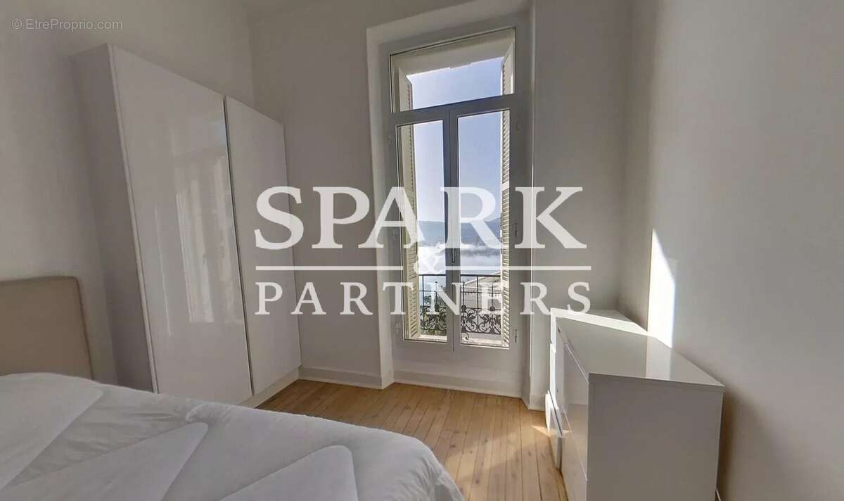 Appartement à ROQUEBRUNE-CAP-MARTIN