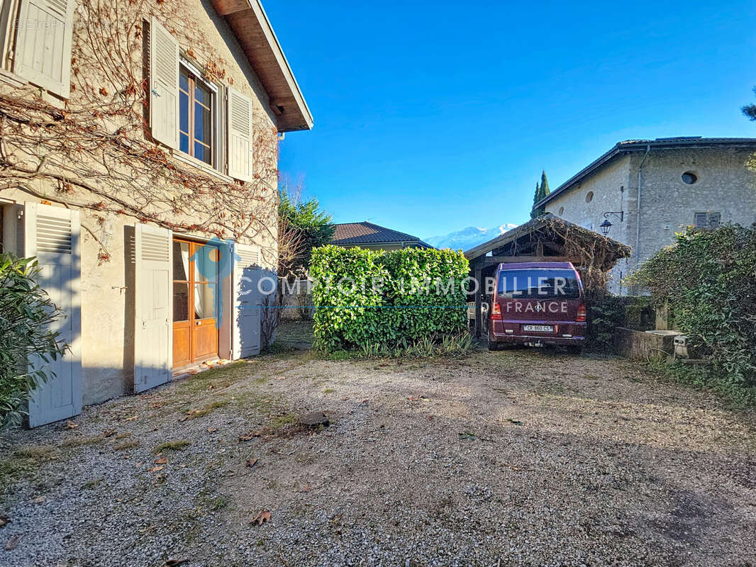 Maison à CROLLES