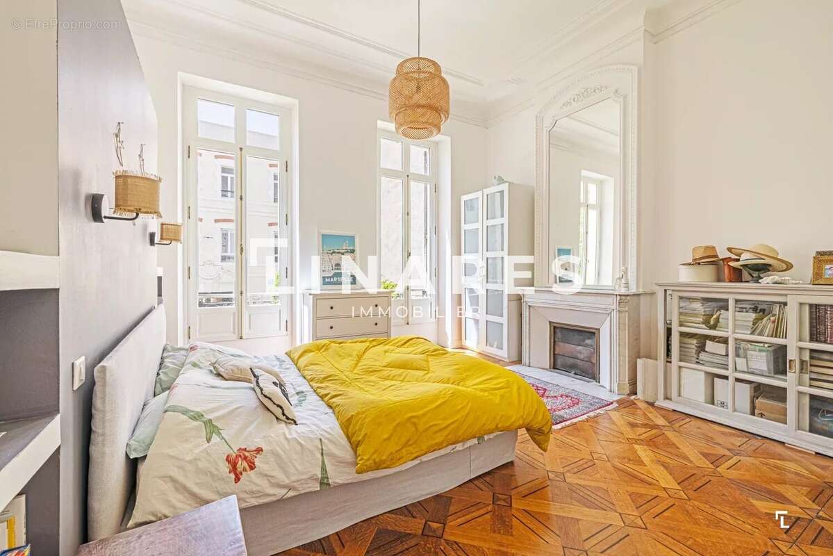 Appartement à MARSEILLE-6E