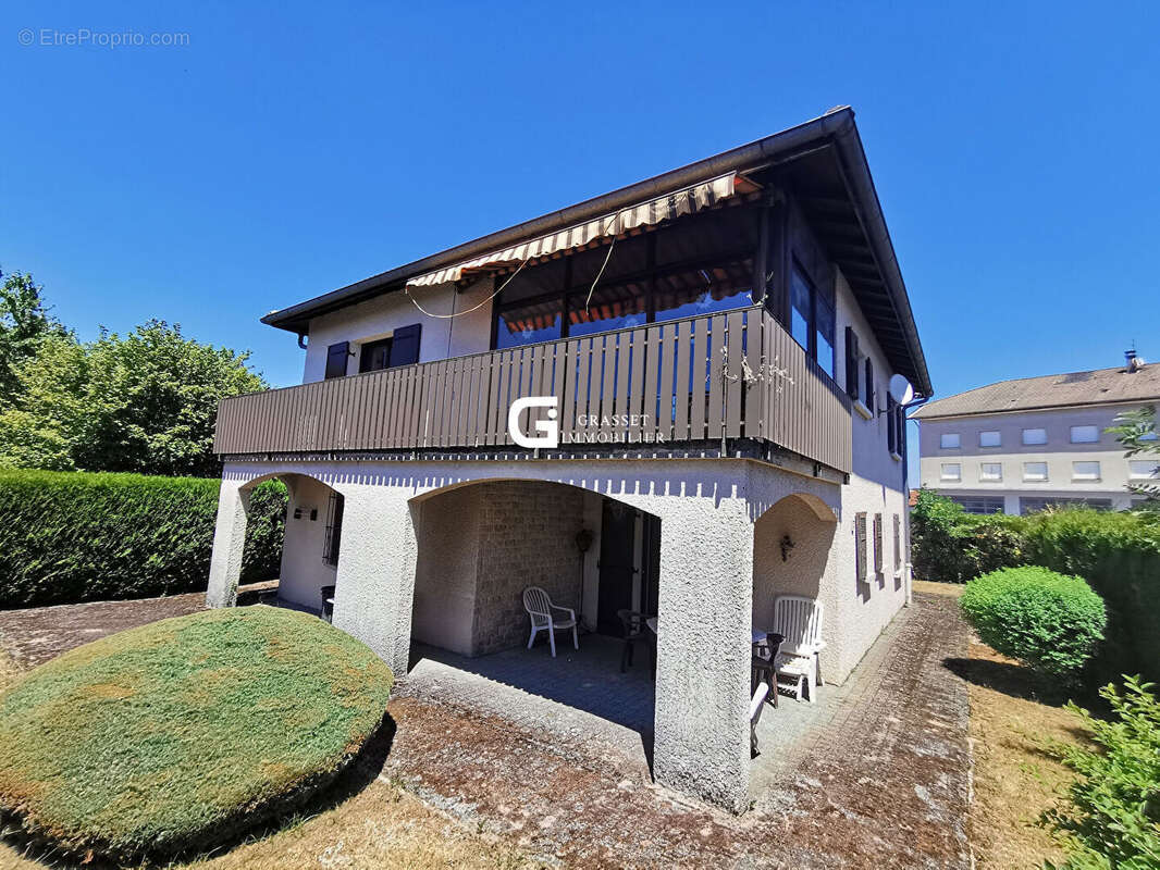 Maison à OYONNAX